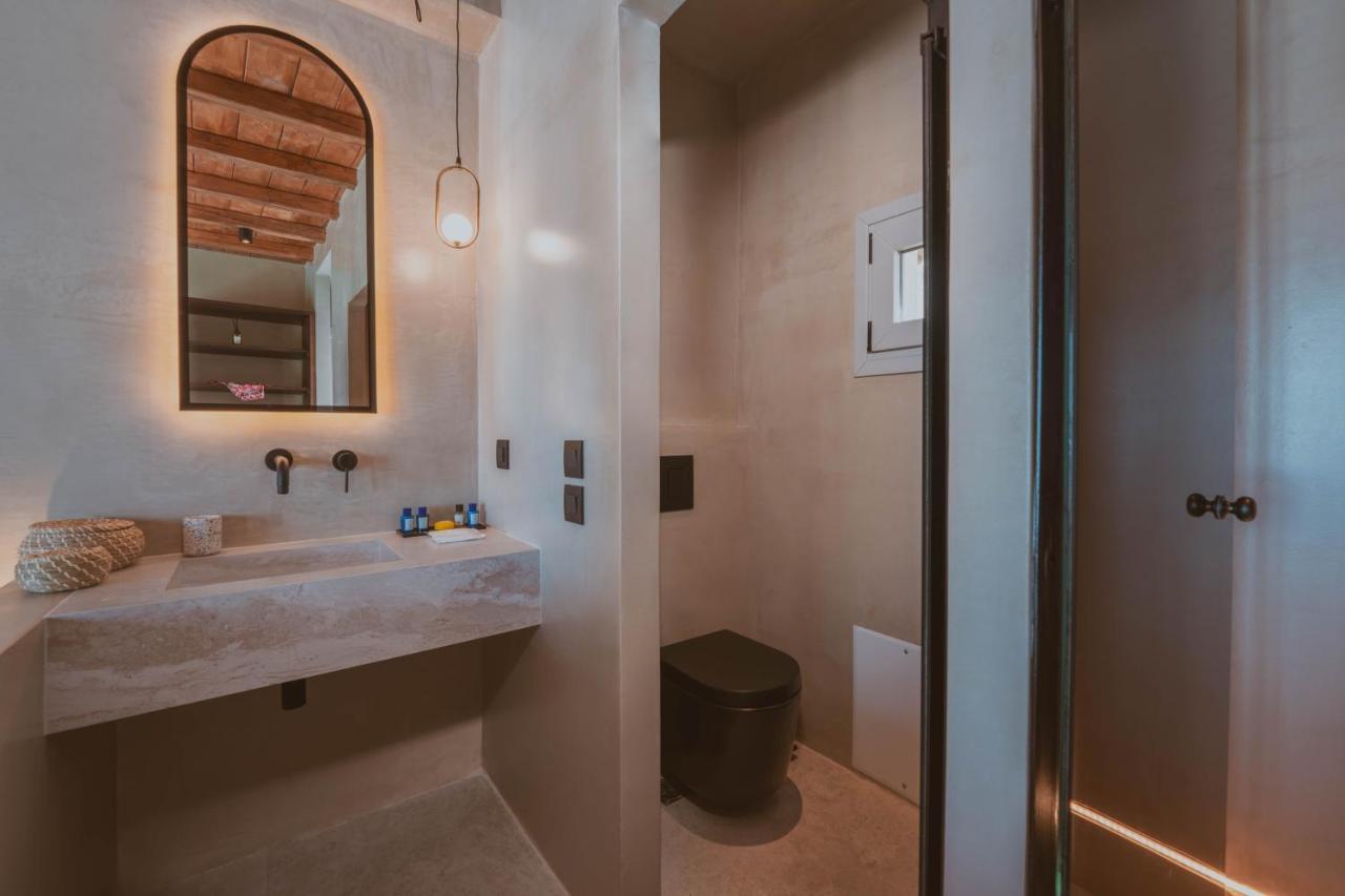 Legends In Town, By Mykonos High Aparthotel Mykonos Town Bagian luar foto